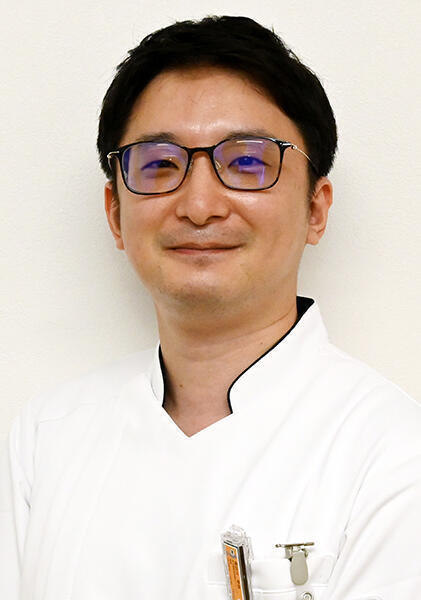 長谷川 申治　院長